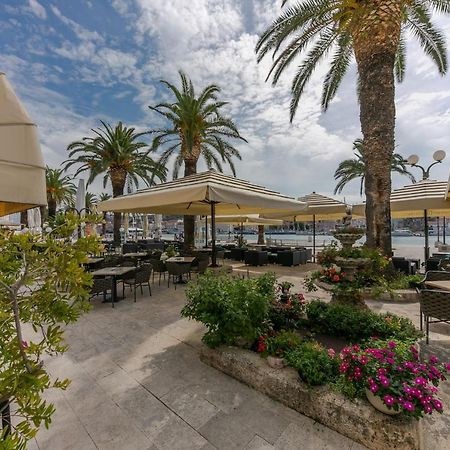 Hotel Concordia Trogir Exterior photo