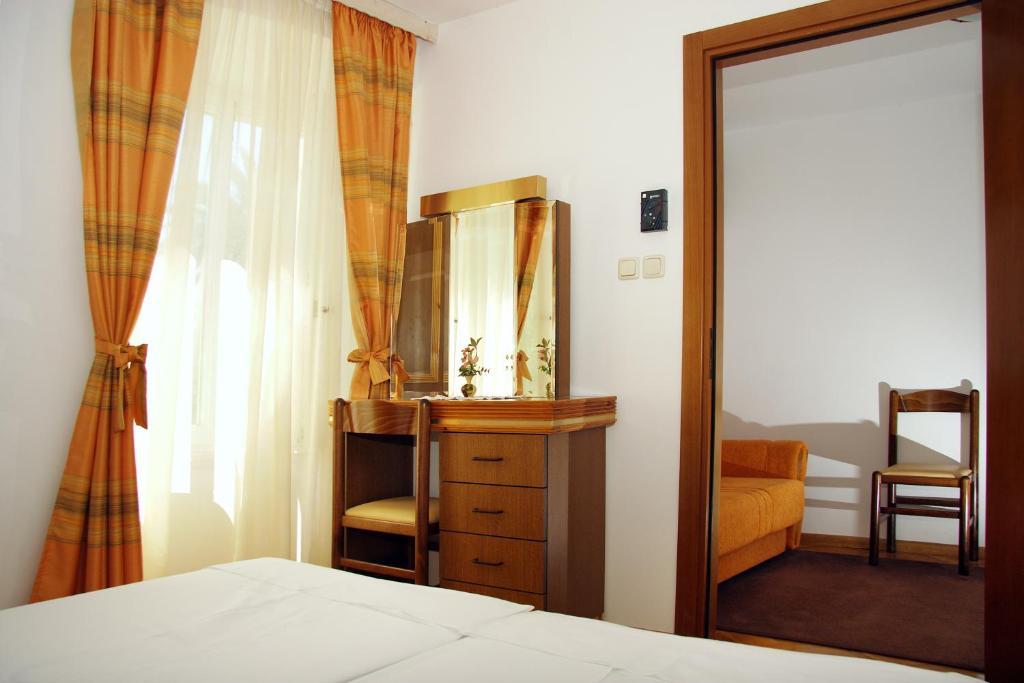 Hotel Concordia Trogir Room photo